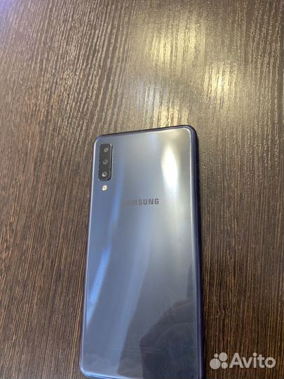 Samsung Galaxy A7 (2018), 4/128 ГБ