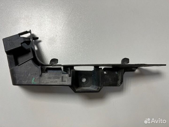 Крепление бампера лев. перед. BMW X3