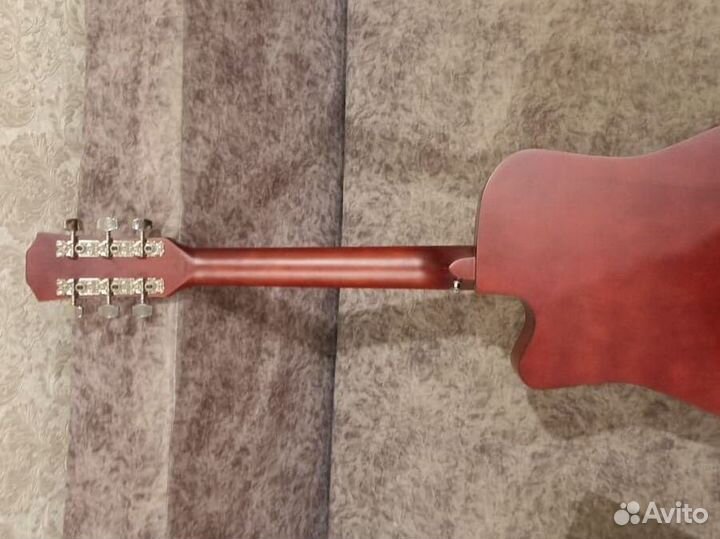 Гитара с аксесуарами