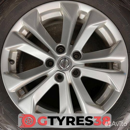 Nissan R17 5x114.3 7JJ ET45 (2D40304)