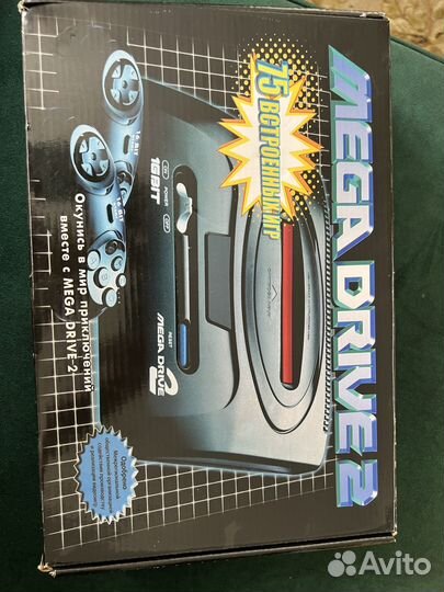 Приставка Mega Drive 2 со встроенными играми