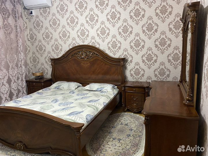 Спальный гарнитур бу