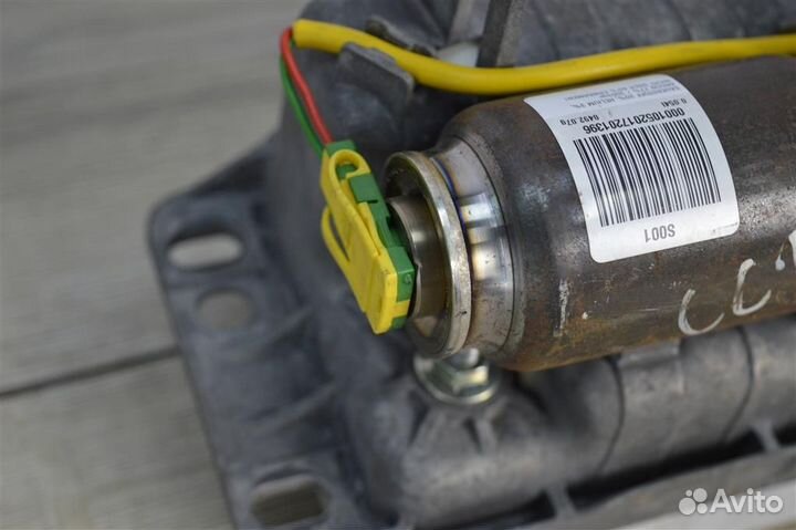 Подушка безопасности в торпедо volkswagen Passat