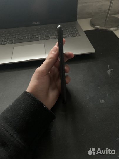 Телефон iPhone хr