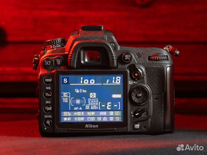 Фотоаппарат Nikon D7000 + Nikkor 50mm 1:1.8