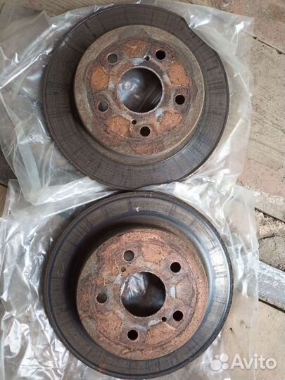 Оригинальные тормозные диски, задние Toyota/Lexus