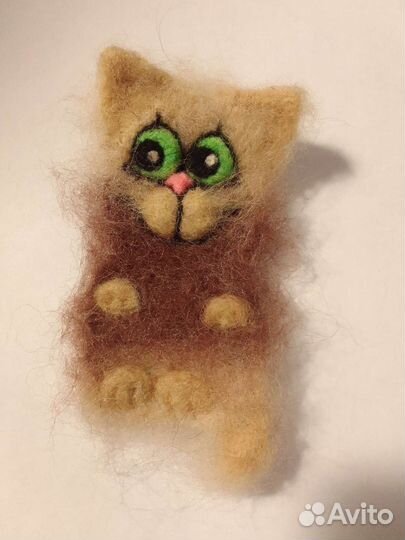 Значки из валяной шерсти ручной работы