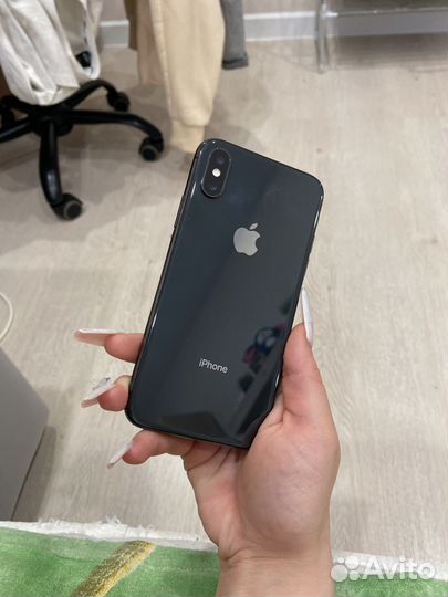 iPhone Xs, 64 ГБ