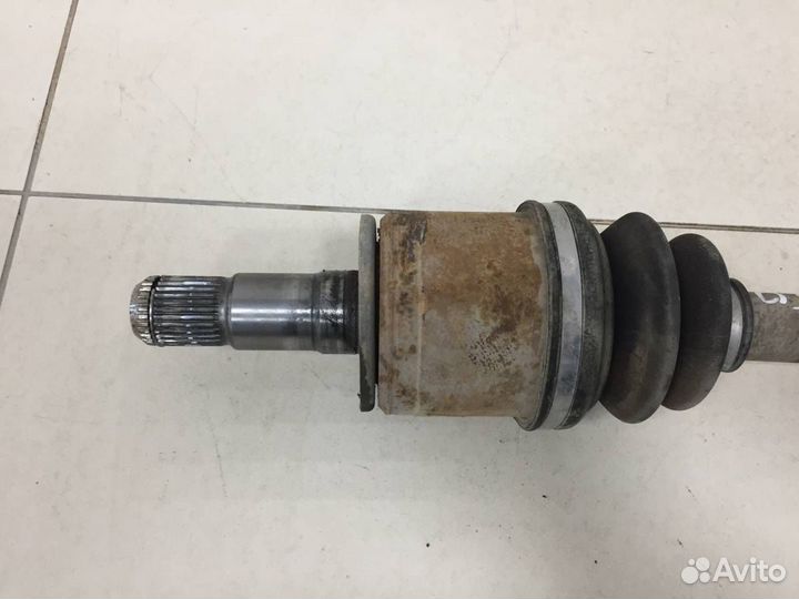 Привод левый передний Mitsubishi Pajero Sport