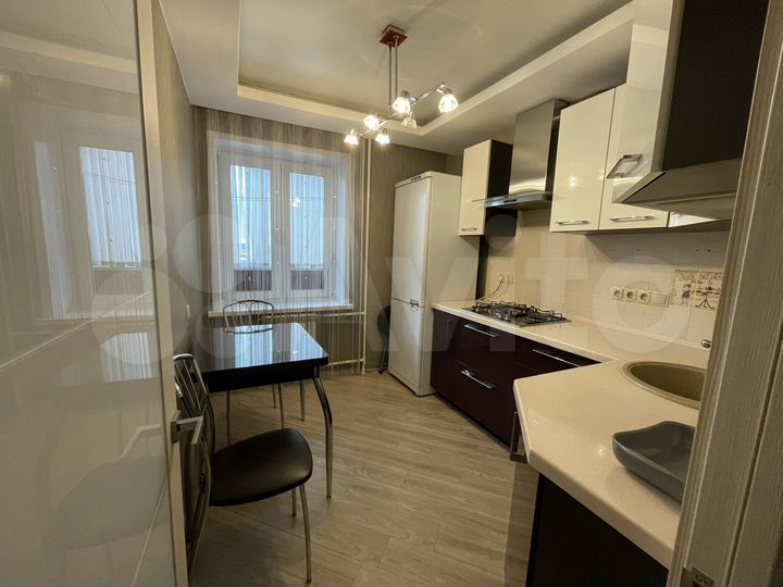 2-к. квартира, 62 м², 9/9 эт.