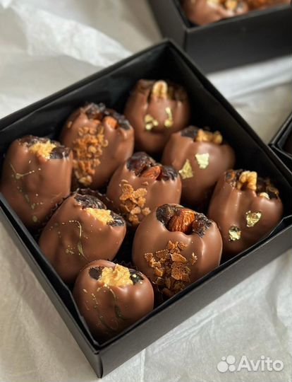 Финики в шоколаде