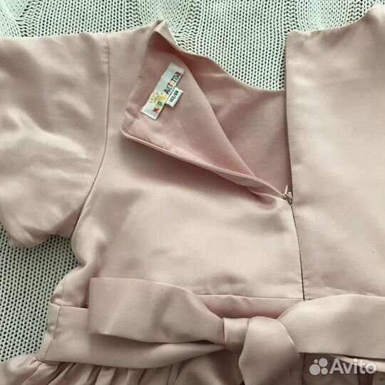 Платье нарядное для девочки 140см