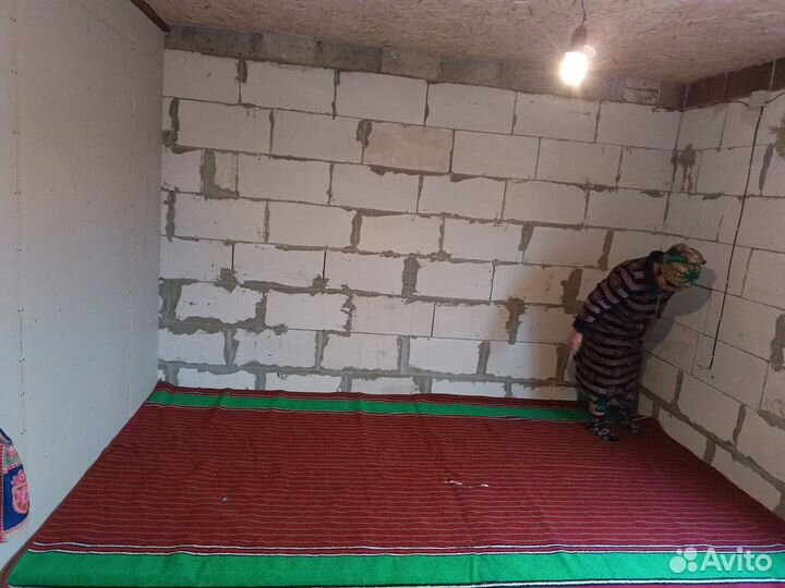 Устанавливаем деревянный, узбекский. топчан