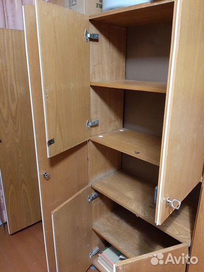 Стенка из трех секций светлая