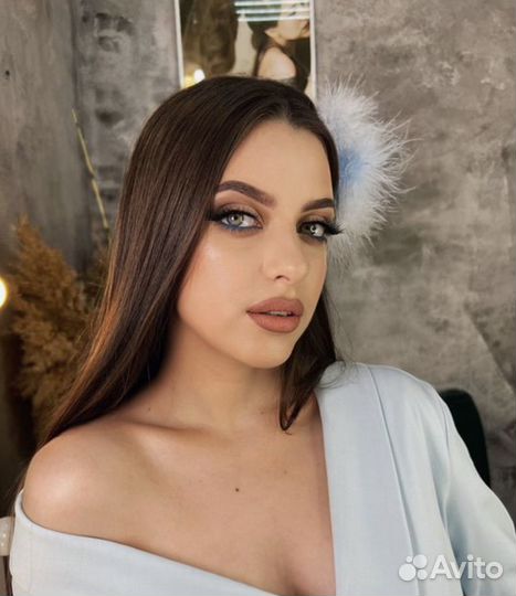 Make-up модель в школу макияжа