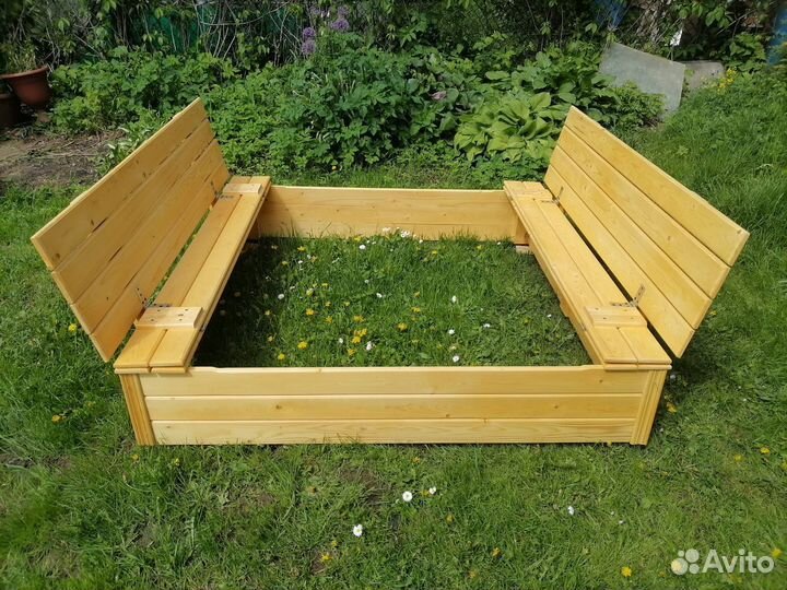 Песочница с крышкой