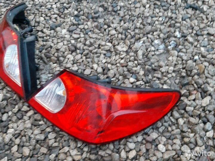 Фонарь Крайслер Себринг 2006-2010 год