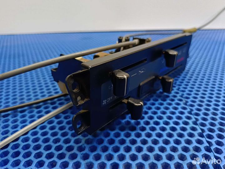 Блок управления климат-контролем Toyota Carina