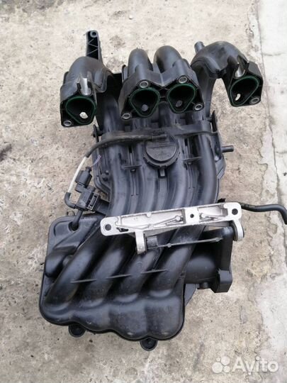 Впускной коллектор Джетта 5 1.6 BSE