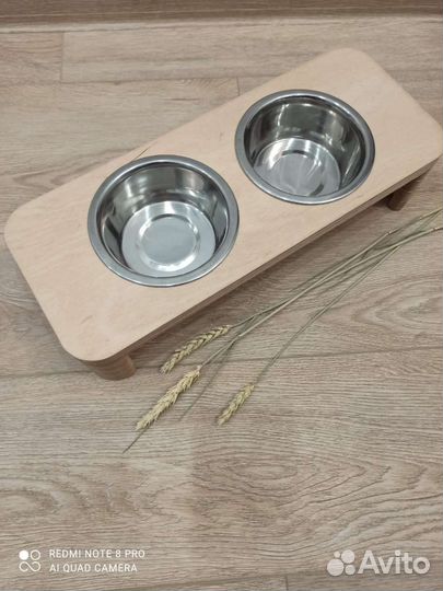 Миска для животных на подставке