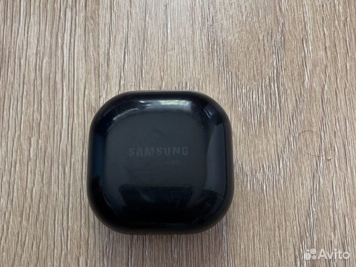 Беспроводные наушники samsung buds live