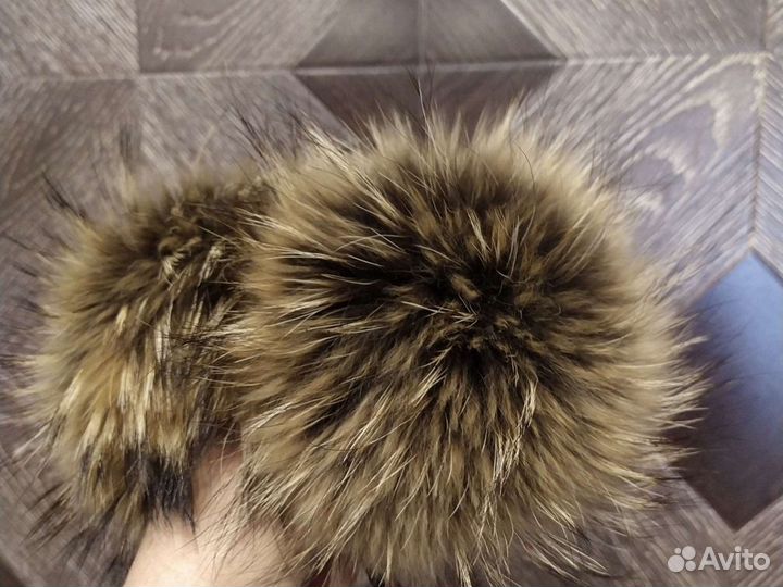 Помпоны на шапку из натурального меха