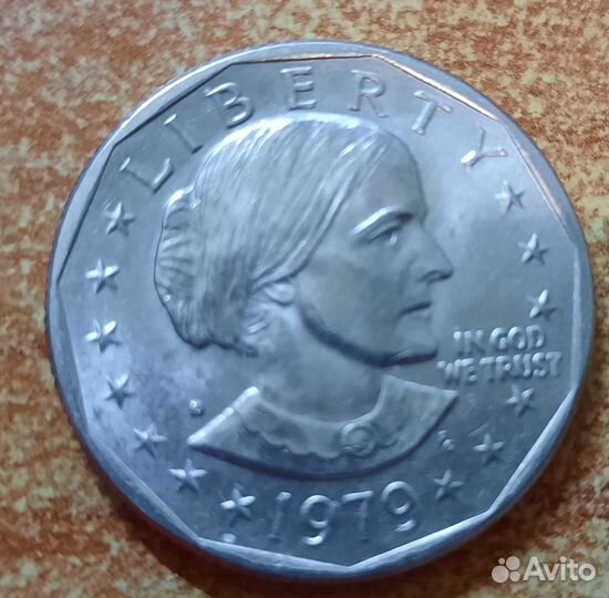 1 доллар США