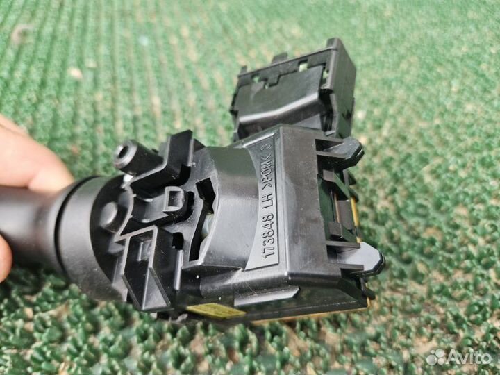 Переключатель стеклоочистителя Toyota Corolla E140