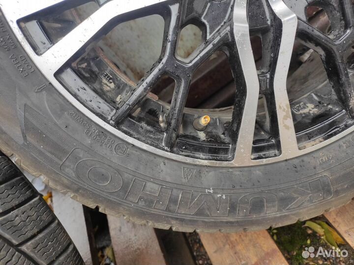 Зимняя резина на литых дисках 185*65*15