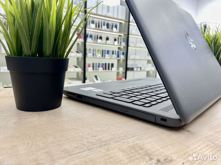 Ноутбук HP Core I3-10/8Gb/SSD 256Gb