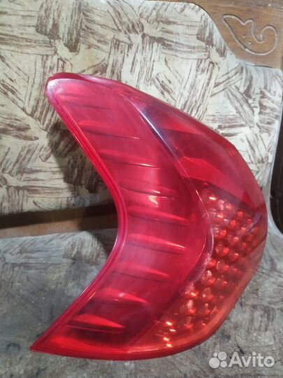 Peugeot 3008 фонарь задний левый с2009-2014г