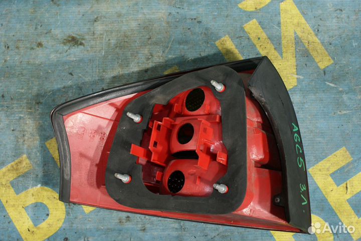 Задний правый фонарь Audi A6 C5