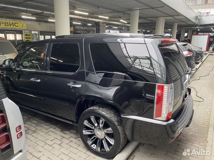 Cadillac Escalade 6.2 AT, 2011, 215 000 км