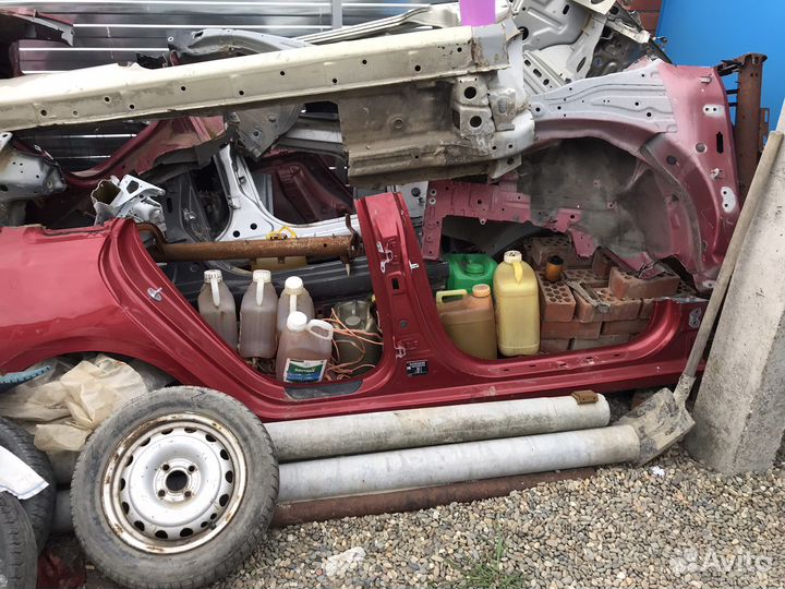 Правый порог на kia ceed