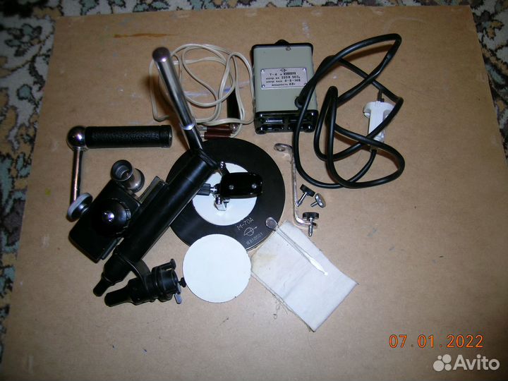 Микроскоп М-70А с подсветкой 70х и 28х