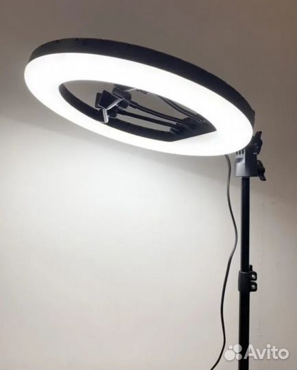 Кольцевая лампа 36 см профессиональная