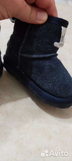 Ботинки детские 22(21) размер UGG оригинал