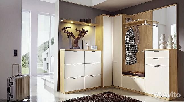 Прихожая на заказ. Шкафы новые