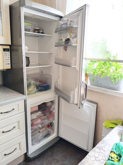 Холодильник Ardo, требуется ремонт или на запчасти