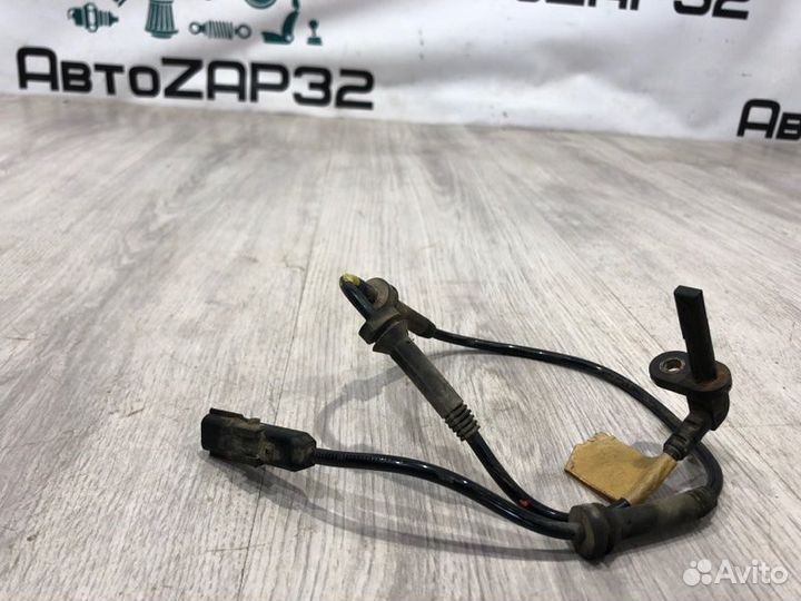 Датчик abs передний левый Renault Dokker 2017 2018