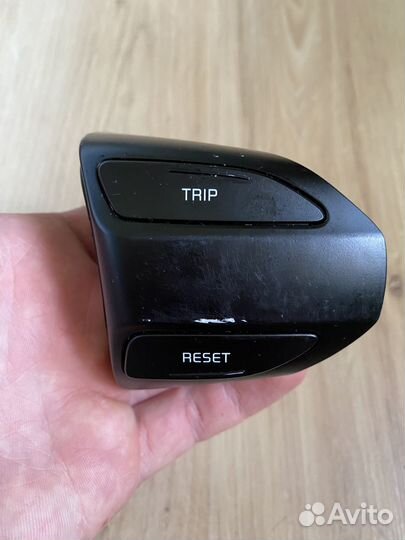 Блок кнопок в руль Kia Rio 4