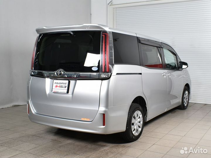 Toyota Noah 2.0 CVT, 2018, 119 505 км