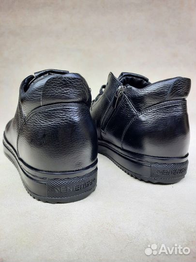 Тёплые зимние кожаные кеды с мехом (Арт.33417)