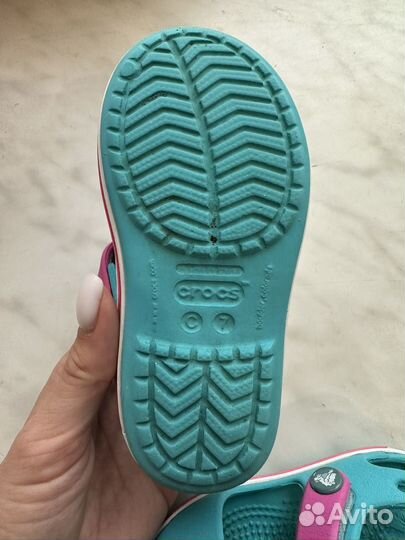 Сандалии crocs c7