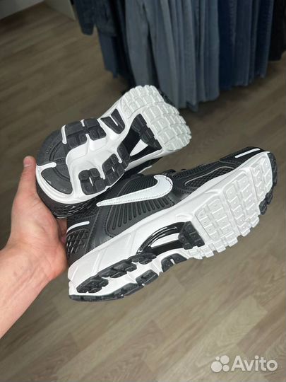 Кроссовки nike vomero5