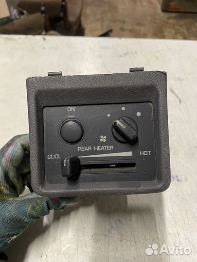 Блок управления отопителем Mitsubishi Pajero 2