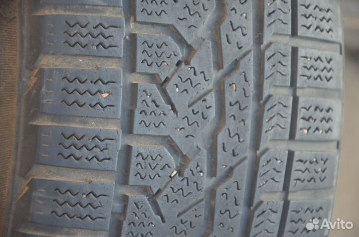 Kumho I'Zen RV Asymmetric 255/60 R18