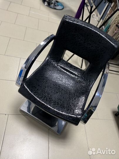 Парикмахерское кресло бу
