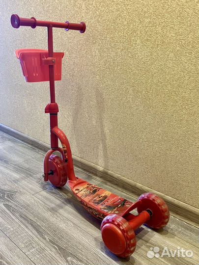 Самокат детский трехколесный