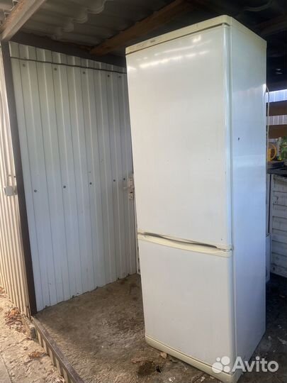 Холодильник stinol